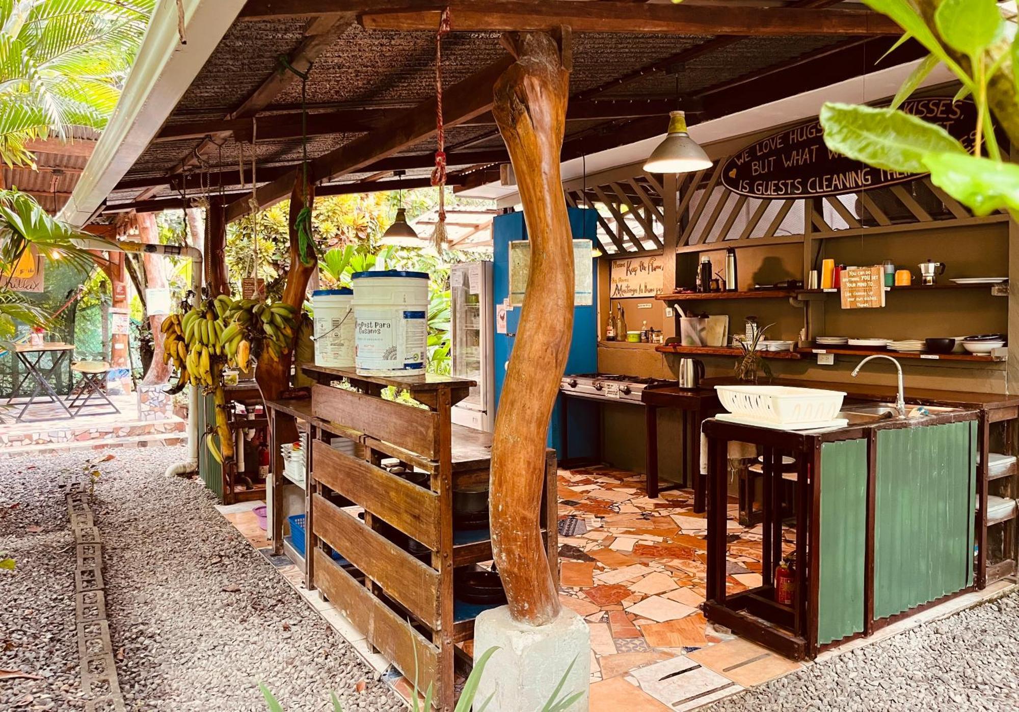 La Ruka Hostel Puerto Viejo de Talamanca Εξωτερικό φωτογραφία